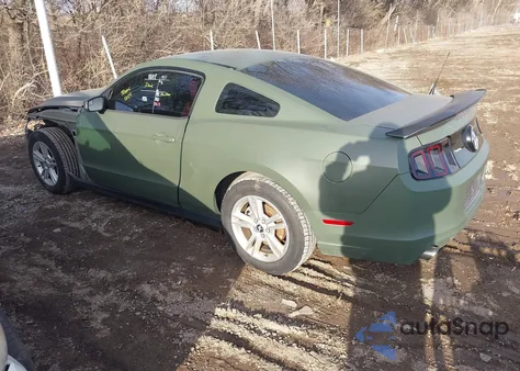2014 Ford Mustang V6 from USA, damaged, VIN 1ZVBP8AM3E5319632